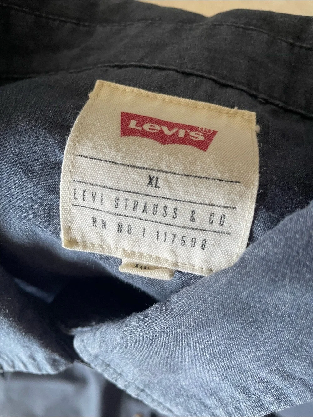 Levi’s Mens Dark Blue Denim Button-Up Shirt size XL